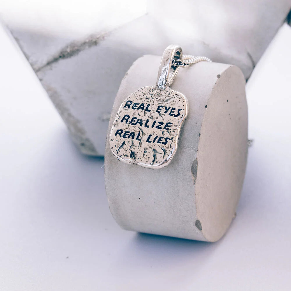 Inspirierender Schmuck mit Gravur
