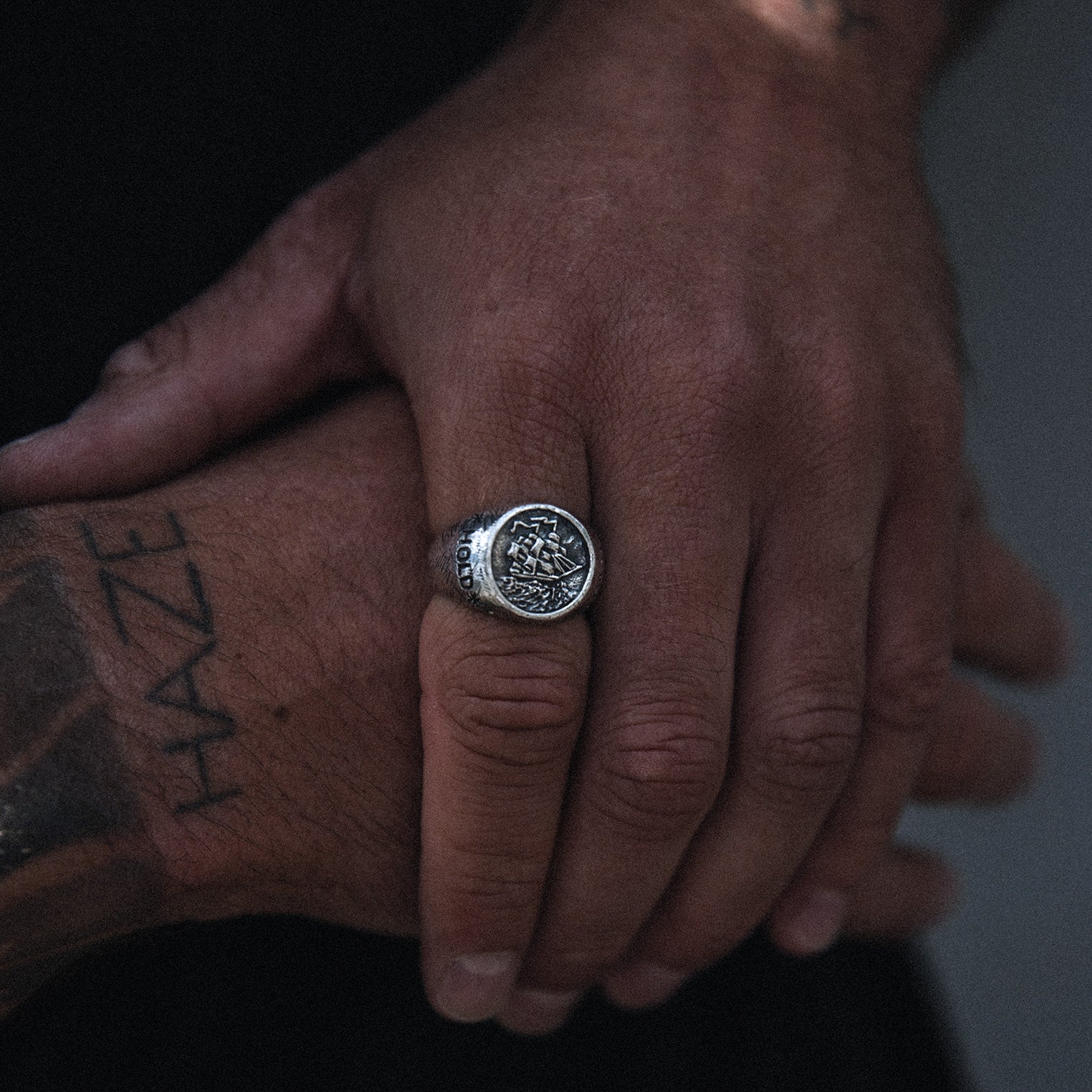Holdfast ring