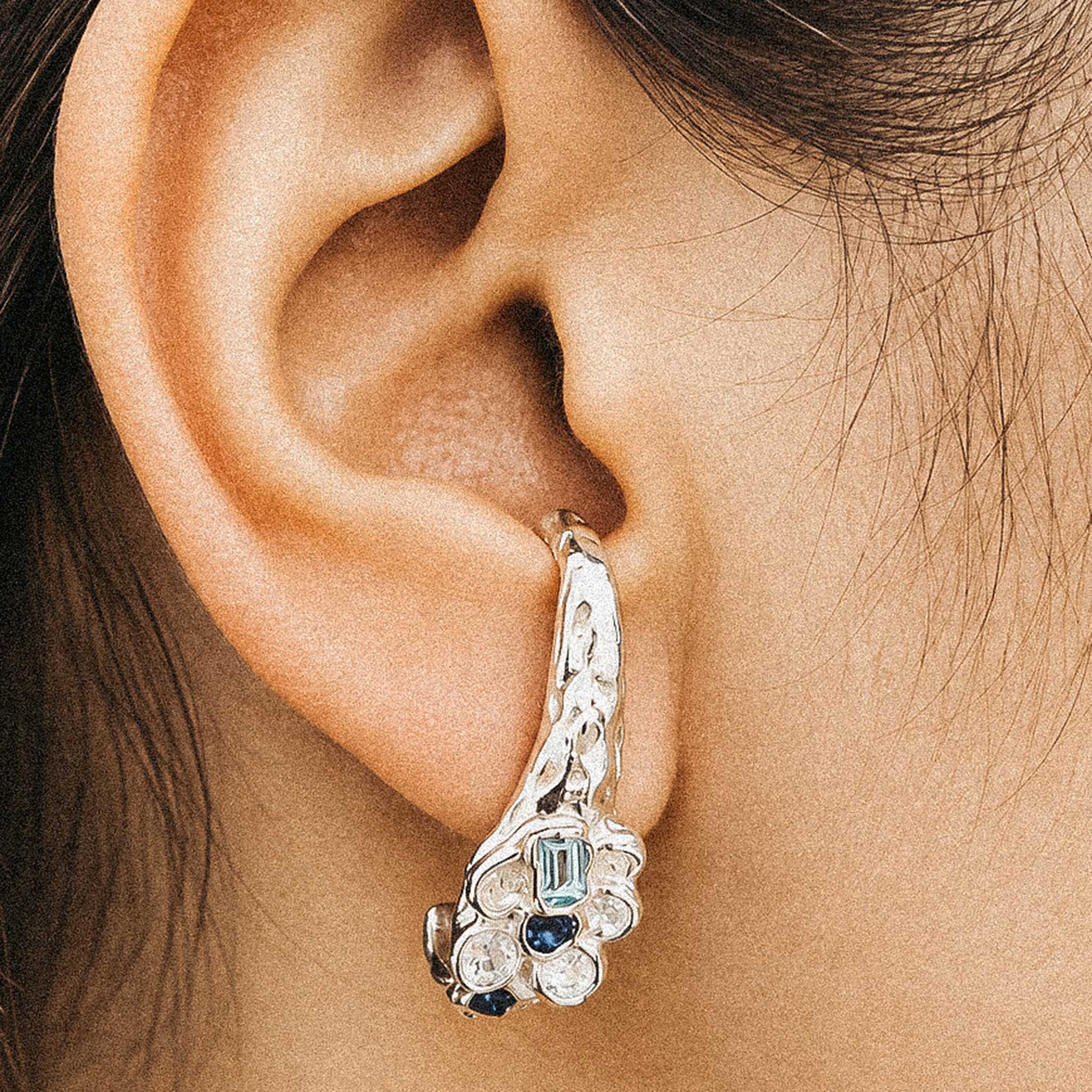 Silber - HAZE & GLORY | Melted flower topaz Ohrstecker